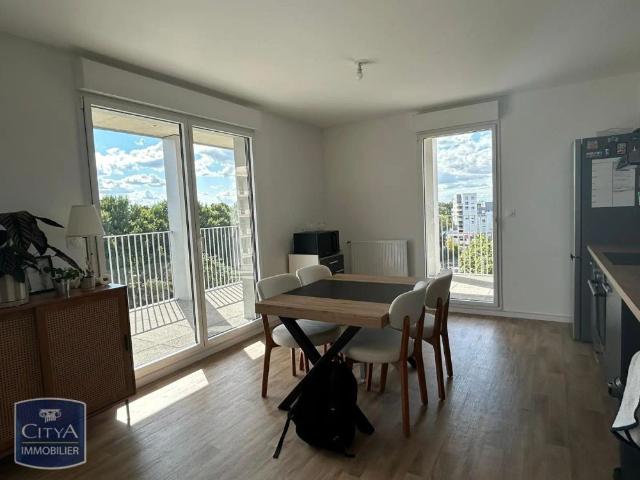 Appartement à louer 4 pièces 91.9m²