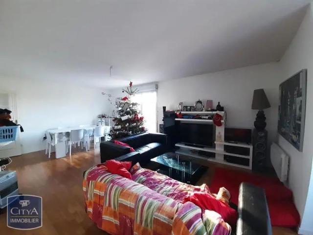 Appartement à louer 4 pièces 93m²