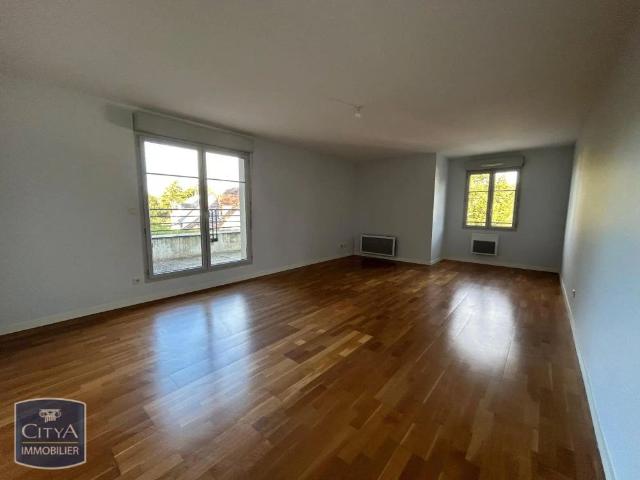 Appartement à louer 4 pièces 93m²