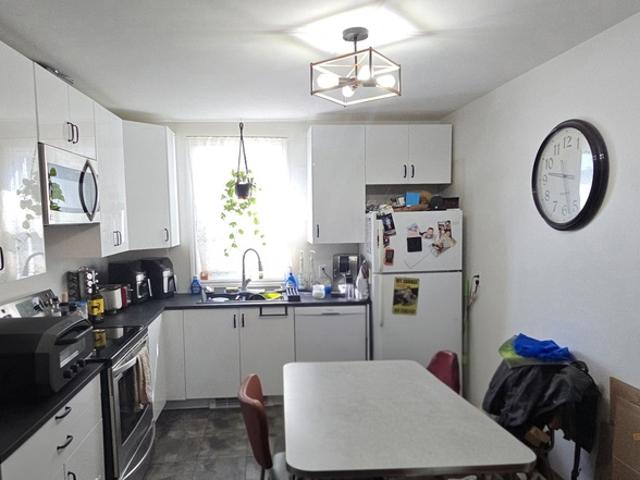Appartement à Louer 584 Rue Lachaîne, Saint Jérôme, QC, Canada 584 Rue Lachaîne, Saint Jérôme 9 photos | Logis Québec