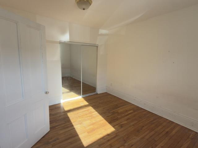 Appartement à Louer 595 de London, Les Nations Sherbrooke 7 photos | Logis Québec