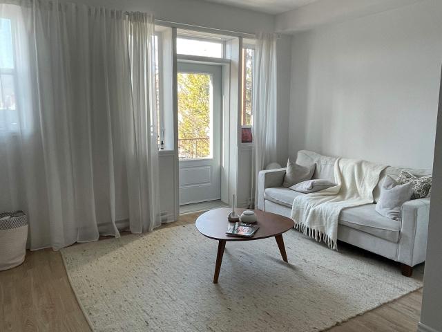 Appartement à Louer 5975 Chemin de la Côte Saint Antoine, Côte des Neiges/Notre Dame de Grâce Montréal 13 photos | Logis Québec