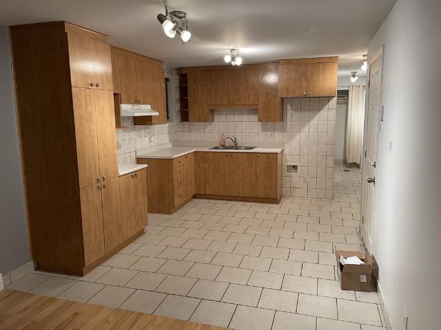 Appartement à Louer 5997 Pie IX Montreal, Rosemont/La Petite Patrie Montréal 4 photos | Logis Québec