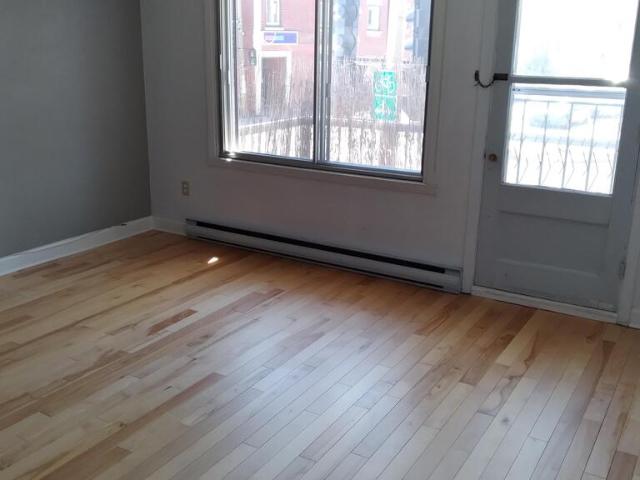 Appartement à Louer 52XX Bourbonniere, Rosemont/La Petite Patrie Montréal 17 photos | Logis Québec