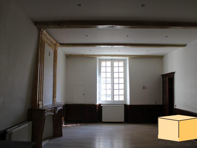 Appartement à louer, 5 pièces Belley 01300