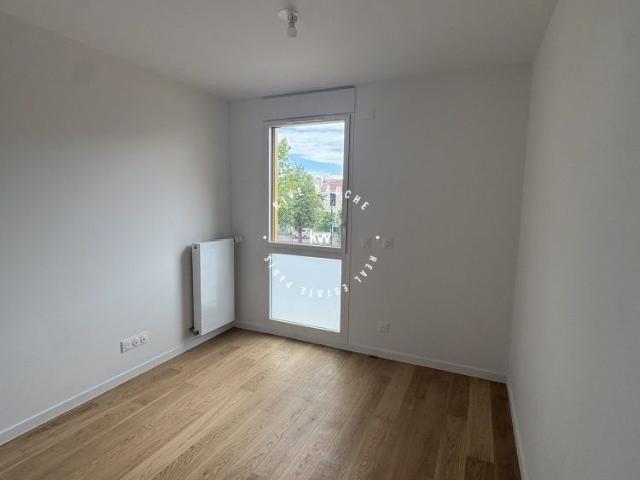 Appartement à louer, 5 pièces Créteil 94000