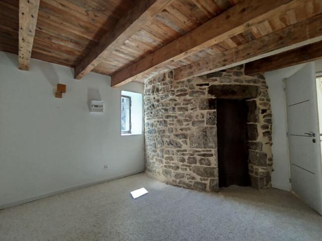Appartement à louer 5 pièces • Les Vans