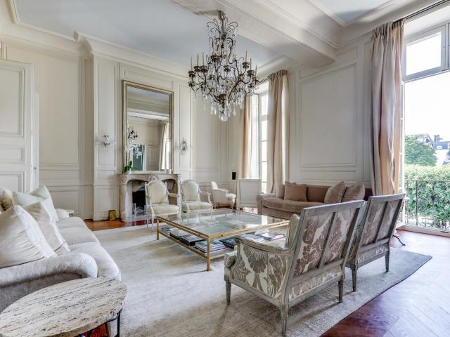 Appartement à louer, 5 pièces Paris 75003