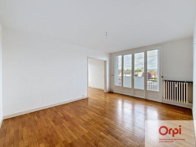 Appartement à louer 5 pièces • 103,75 m2 Montluçon