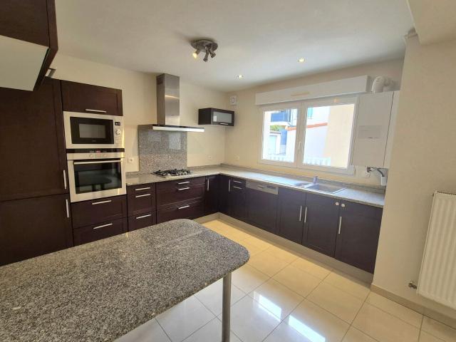 Appartement à louer 5 pièces 100 m