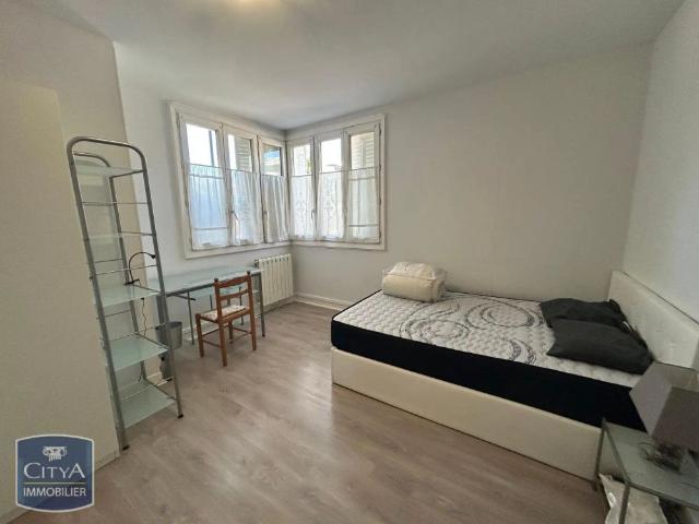 Appartement à louer 5 pièces 107.93m²