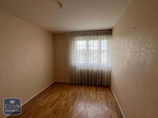 Appartement à louer 5 pièces 107.01m²