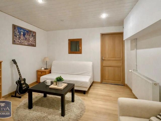 Appartement à louer 5 pièces 105.24m²