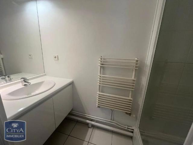 Appartement à louer 5 pièces 111.76m²