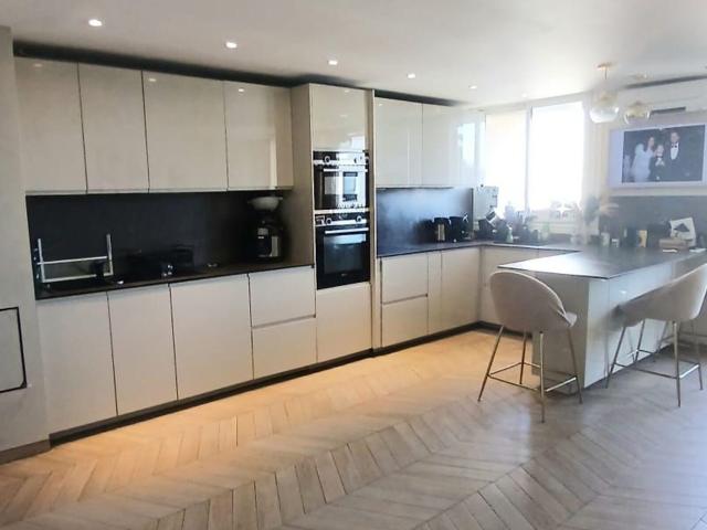 Appartement à louer 5 pièces 114,10 m