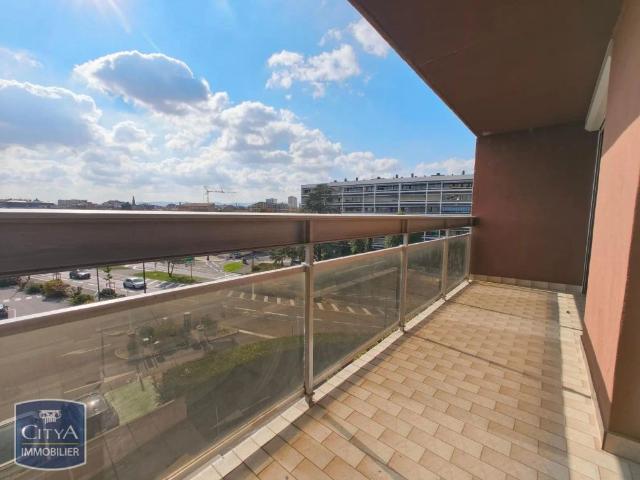 Appartement à louer 5 pièces 115.5m²
