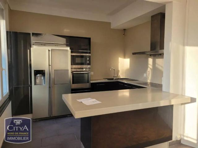 Appartement à louer 5 pièces 115.02m²