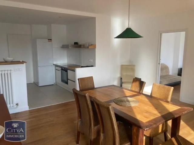Appartement à louer 5 pièces 120.79m²