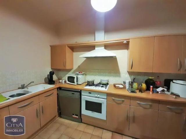 Appartement à louer 5 pièces 122.49m²