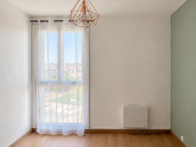 Appartement à louer 5 pièces 75,01 m
