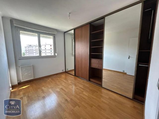 Appartement à louer 5 pièces 86.29m²