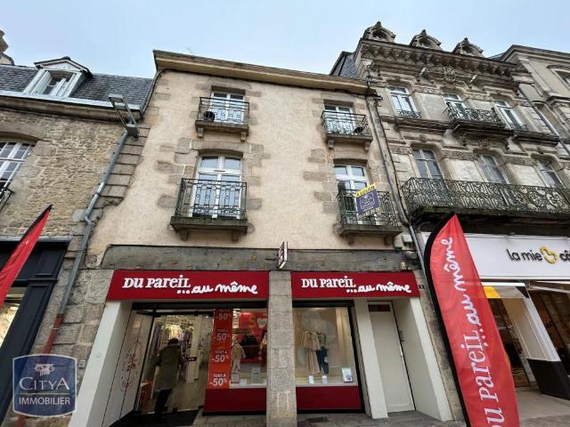 Appartement à louer 5 pièces 82.7m²