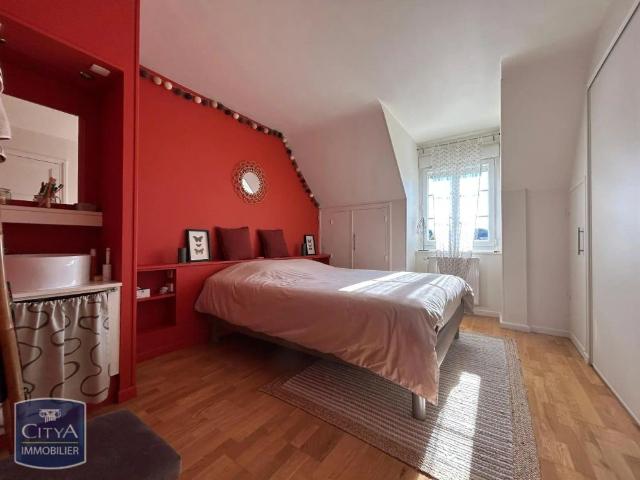 Appartement à louer 5 pièces 95m²