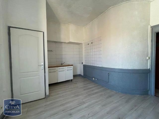 Appartement à louer 5 pièces 99.84m²