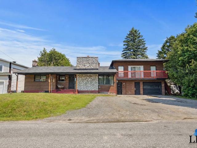 Appartement à Louer 5 Rue Nicole, Cantley 15 photos | Logis Québec