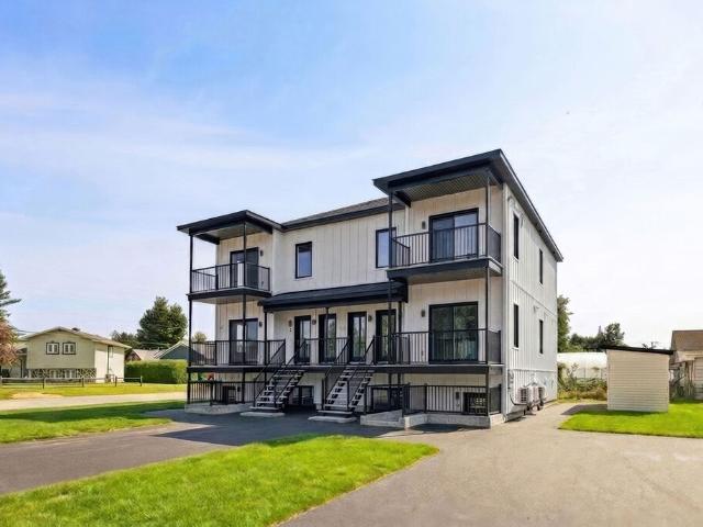 Appartement à Louer 64 2e Avenue, Plaisance 17 photos | Logis Québec