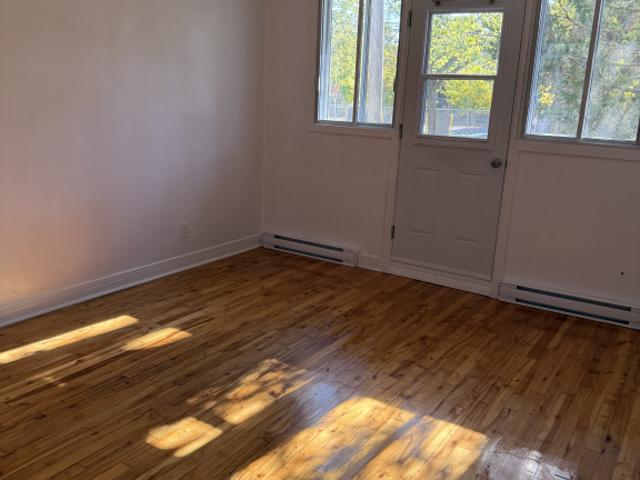 Appartement à Louer 6605 39ème Avenue, Rosemont/La Petite Patrie Montréal 14 photos | Logis Québec