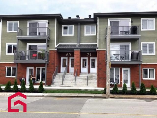 Appartement à Louer 69,Rue Venne, Saint Jacques 9 photos | Logis Québec