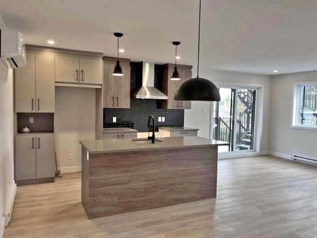 Appartement à Louer 600 Boulevard de la Base de Roc, Joliette 10 photos | Logis Québec