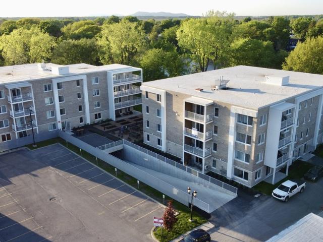 Appartement à Louer 600 rue Meigs, Granby 13 photos | Logis Québec