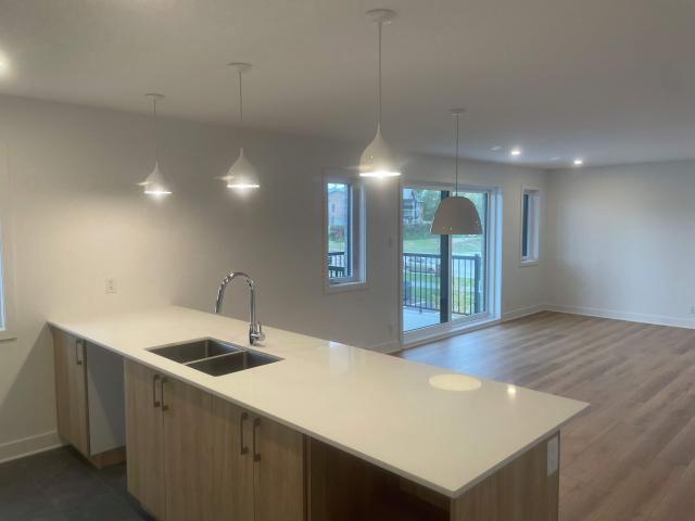 Appartement à Louer 60 Rue Léo Gendreau Nord Granby, Granby 10 photos | Logis Québec