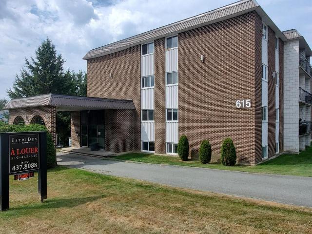 Appartement à Louer 615 rue McGregor, Les Nations Sherbrooke 8 photos | Logis Québec