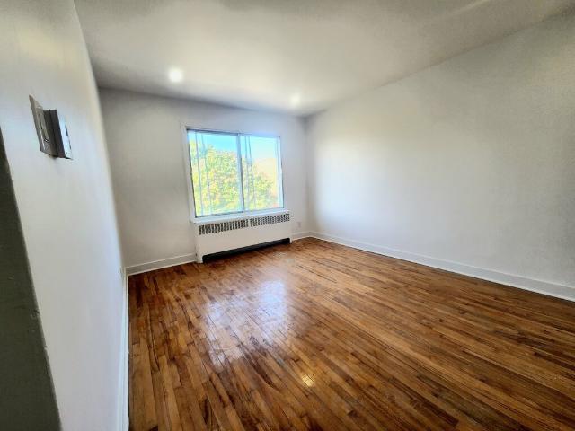 Appartement à Louer 6220 Hamilton, Le Sud Ouest Montréal 15 photos | Logis Québec