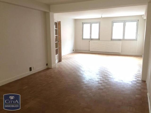 Appartement à louer 6 pièces 153.13m²