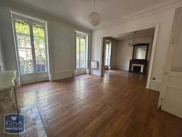 Appartement à louer 6 pièces 169.75m²