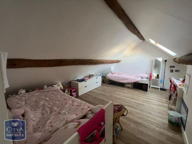 Appartement à louer 5 pièces 104.27m²