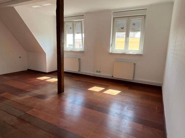 Appartement à louer 6 pièces