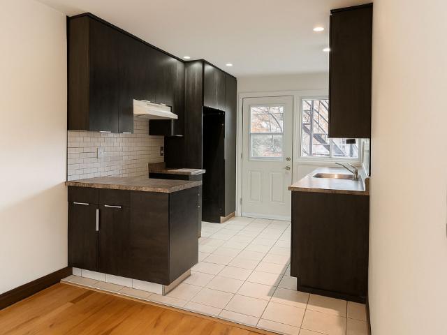 Appartement à Louer 7411 Boulevard Roi René, Anjou Montréal 2 photos | Logis Québec