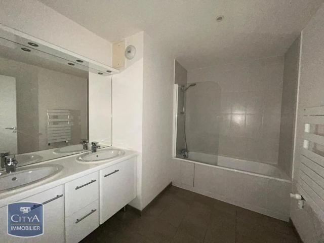 Appartement à louer 79.8m²