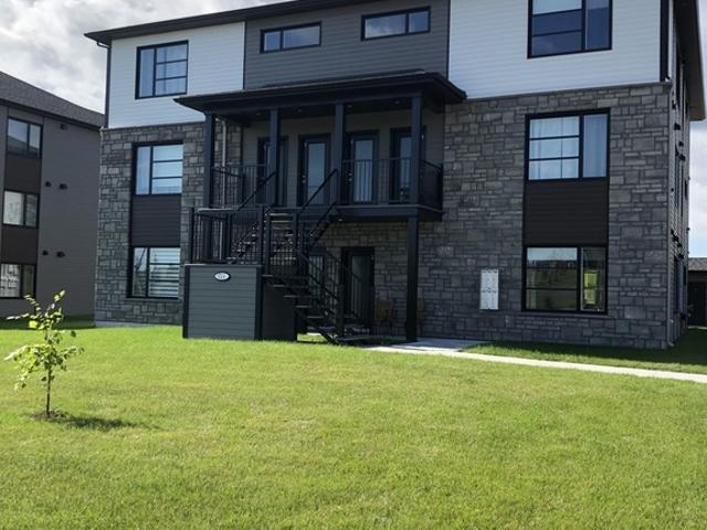 Appartement à Louer 714 Ste Marthe Thetford, Thetford Mines 13 photos | Logis Québec