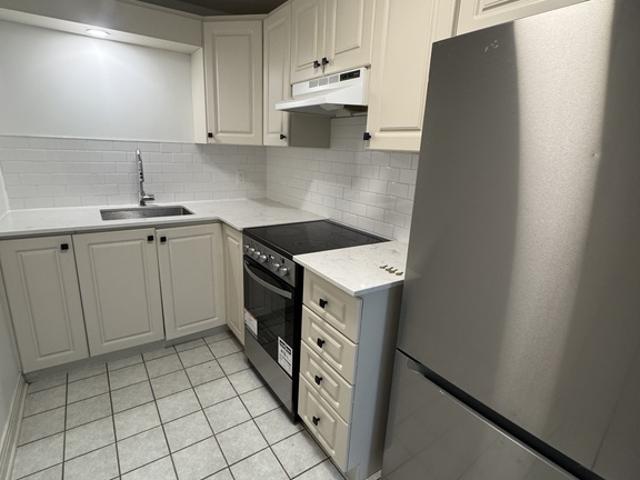 Appartement à Louer 7 av Roosevelt, Mont Royal 8 photos | Logis Québec
