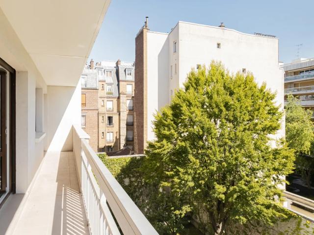 Appartement à louer 7 pièces 144,22 m² | Paris 75015 CAMBRONNE | 4 300 € | Junot