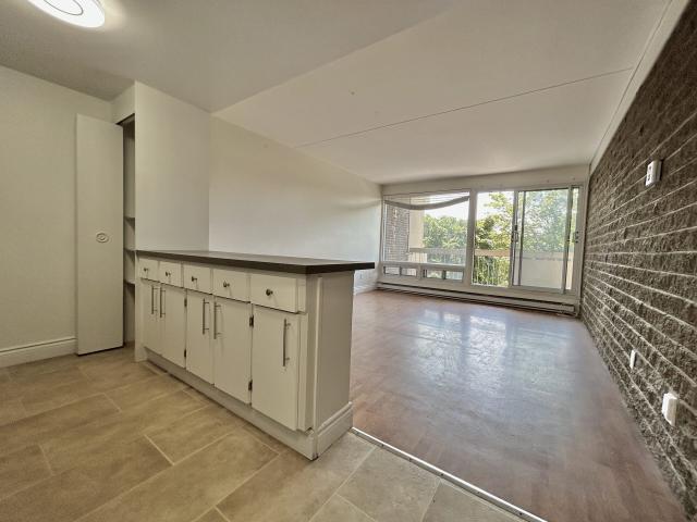 Appartement à Louer 846 Ch Ste Foy, La Cité Limoilou Québec 20 photos | Logis Québec