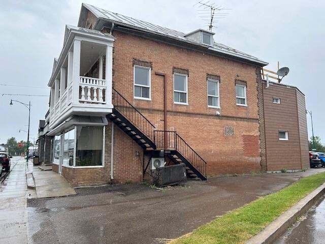 Appartement à Louer 850, boulevard Saint Joseph, Roberval 9 photos | Logis Québec