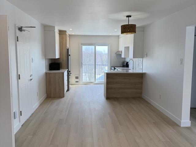 Appartement à Louer 860 léo laliberté, Les Nations Sherbrooke 12 photos | Logis Québec