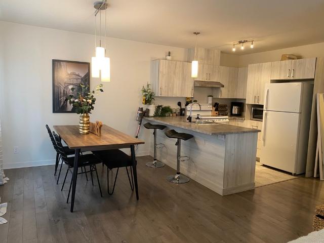 Appartement à Louer 8995, rue du Tisserand, Mirabel 13 photos | Logis Québec